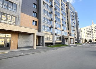 Продаю 2-комнатную квартиру, 73 м2, Йошкар-Ола, улица Анникова, 8Б, микрорайон Западный