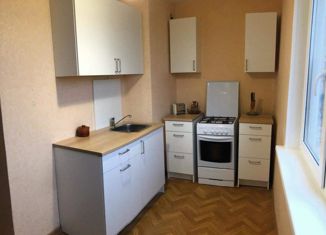 Сдам в аренду 2-комнатную квартиру, 47.3 м2, Санкт-Петербург, Серебристый бульвар, 18к2, метро Пионерская
