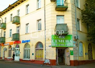 Продаю 3-ком. квартиру, 58 м2, Ивановская область, улица Диановых, 1