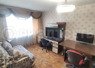 Продается 2-комнатная квартира, 41.7 м2, Мурманск, улица Полухина, 4