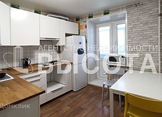 Продается 1-комнатная квартира, 37 м2, Нижний Новгород, улица Александра Люкина, 5, улица Александра Люкина