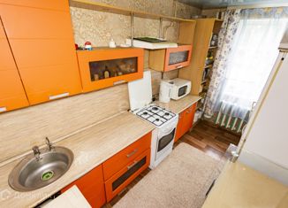 Продается 5-комнатная квартира, 96 м2, Берёзовский, улица Брусницына, 3