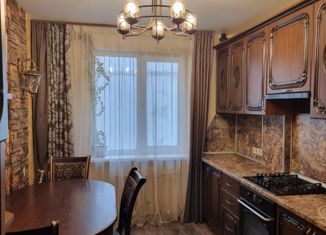 Продам 4-ком. квартиру, 78.1 м2, Ставрополь, улица Гризодубовой, 27, микрорайон № 7