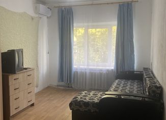 Продаю однокомнатную квартиру, 36.5 м2, Волгоград, улица 51-й Гвардейской Дивизии, 31, Дзержинский район