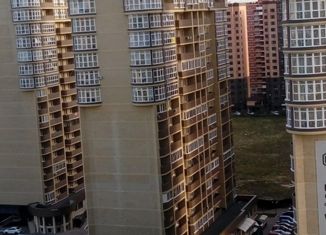 Продам 1-ком. квартиру, 37 м2, Краснодар, улица имени 40-летия Победы, 178к3, ЖК Флотилия