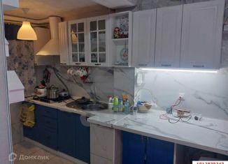 Продаю 2-ком. квартиру, 42.3 м2, Краснодар, улица КИМ, 64, микрорайон Дубинка