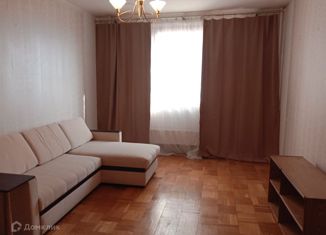 Сдаю 4-ком. квартиру, 100 м2, Москва, бульвар Яна Райниса, 45к2, район Южное Тушино