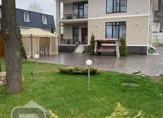 Продаю дом, 270 м2, село Немчиновка, 16-й просек