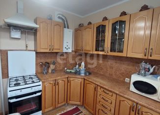 Продается 2-ком. квартира, 57.2 м2, поселок Майский, улица Вавилова, 5