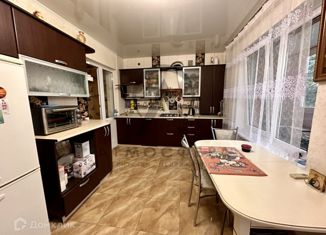 Продается 2-комнатная квартира, 43.7 м2, Геленджик, Сухумское шоссе, 3-й километр, 3