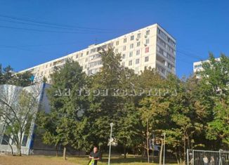 Продаю 2-ком. квартиру, 46 м2, Москва, улица Генерала Белова, 33/19, район Орехово-Борисово Северное