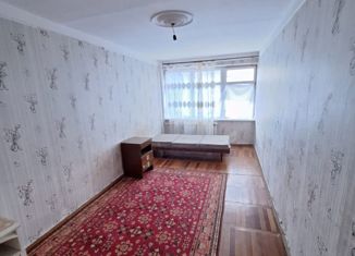 Продаю четырехкомнатную квартиру, 81.5 м2, Нальчик, улица Щаденко, 29А, район Стрелка