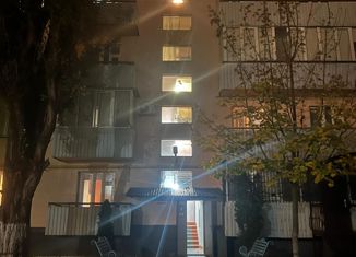 2-ком. квартира на продажу, 60 м2, Грозный, проспект Ахмат-Хаджи Абдулхамидовича Кадырова, 136