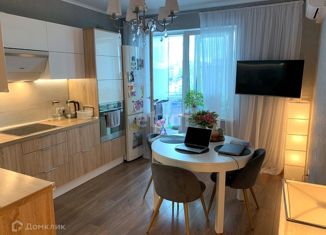 Продам 2-комнатную квартиру, 82.7 м2, Ставрополь, улица Дзержинского, 158, микрорайон №1