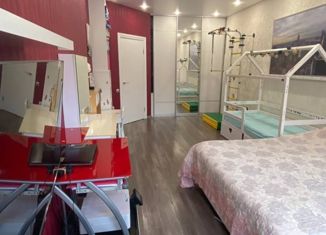 Продаю трехкомнатную квартиру, 109 м2, Москва, улица Бажова, 8, станция Ростокино