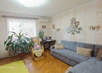 Продаю 2-ком. квартиру, 58.8 м2, Горячий Ключ, улица Ленина, 211В