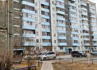 Продаю четырехкомнатную квартиру, 78 м2, Абакан, Аскизская улица, 216