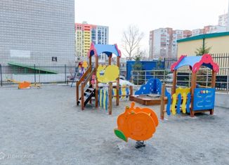 Продаю двухкомнатную квартиру, 63.1 м2, Новосибирск, Обская улица, 82, Обская улица