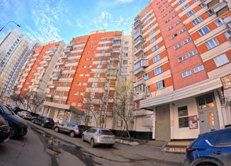 Продается трехкомнатная квартира, 74 м2, Москва, Братиславская улица, 34к2, метро Братиславская
