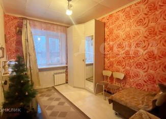 Продается 3-комнатная квартира, 72 м2, Тюменская область, улица Николая Чаплина, 117