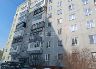 Продаю трехкомнатную квартиру, 63.6 м2, Кемеровская область, бульвар Строителей, 52А