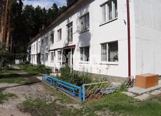 Продается 2-комнатная квартира, 40 м2, деревня Криводанова, Трактовая улица, 1