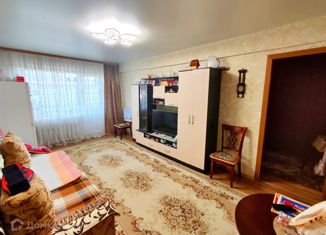 Продам 2-ком. квартиру, 45 м2, Новомосковск, улица Маяковского, 8