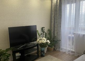 Продам 4-ком. квартиру, 72 м2, Первоуральск, улица Вайнера, 15А