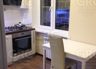 Продаю 3-комнатную квартиру, 43 м2, Сочи, улица Чебрикова, 9А, микрорайон Больничный Городок