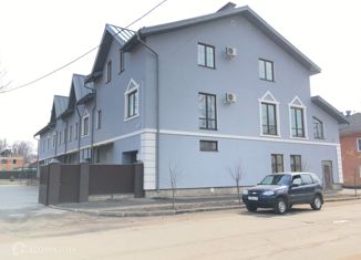 Продам дом, 450 м2, Великие Луки, улица Сибирцева, 30