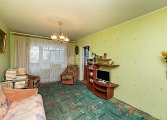 Продаю 3-ком. квартиру, 52.9 м2, Курган, улица Криволапова, 46, жилой район Центральный