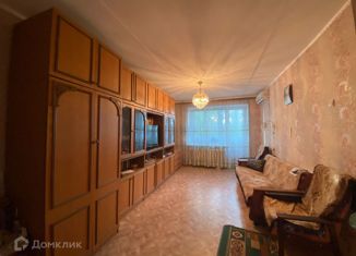 Продажа двухкомнатной квартиры, 45 м2, Волгоградская область, улица Костюченко, 7
