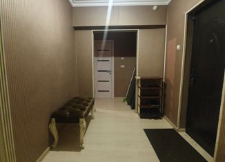 Продам двухкомнатную квартиру, 56 м2, Грозный, улица Дьякова, 16, 4-й микрорайон