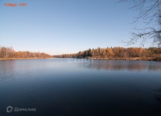 Продажа участка, 6.5 сот., поселок Бежань, Озёрная улица