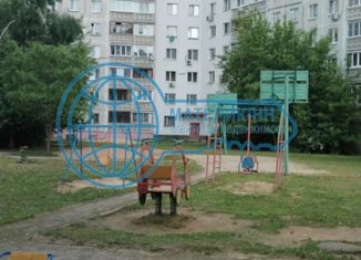 Продам 3-комнатную квартиру, 62 м2, Нижний Новгород, улица Дмитрия Павлова, 11, улица Дмитрия Павлова