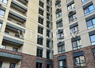 Продается 2-комнатная квартира, 70 м2, Тюменская область, улица Московский Тракт, 83к6