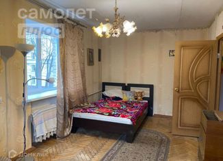 Продается 3-комнатная квартира, 60 м2, Смоленская область, улица Докучаева, 6