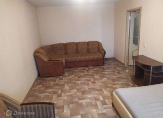 Сдаю в аренду 1-ком. квартиру, 35 м2, Губкин, 2-я Академическая улица, 30Б