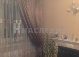 Продам трехкомнатную квартиру, 100 м2, Усть-Лабинск, Красная улица, 315