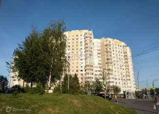 Продается трехкомнатная квартира, 83.5 м2, Москва, метро Улица Горчакова, улица Адмирала Лазарева, 36