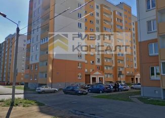 Продается двухкомнатная квартира, 53 м2, Омская область, Осоавиахимовская улица, 183к1