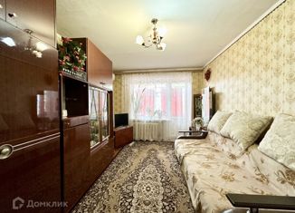 Двухкомнатная квартира на продажу, 40 м2, Ростовская область, проспект Ленина, 42Б