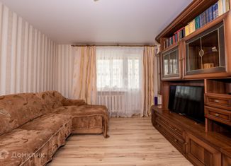 Продаю 3-ком. квартиру, 64.2 м2, Череповец, Октябрьский проспект, 77А