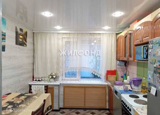 Продается трехкомнатная квартира, 61.6 м2, село Ярково, улица Мира, 52