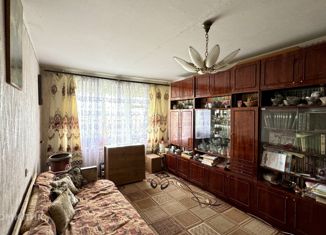 3-комнатная квартира на продажу, 63.2 м2, Волгоградская область, улица Кирова, 115