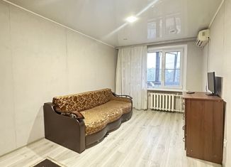 Продается 1-комнатная квартира, 30.1 м2, Астраханская область, улица Тютчева, 2