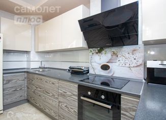 Продам 1-комнатную квартиру, 47.4 м2, Ульяновск, улица Федерации, 130А