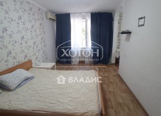 Продам 1-ком. квартиру, 28 м2, Элиста, улица Максима Горького, 11