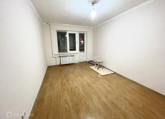Продам двухкомнатную квартиру, 50 м2, Адыгейск, проспект Ленина, 18
