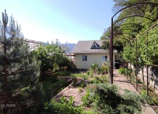 Продаю дом, 260 м2, село Пластунка, улица Джапаридзе, 47/4